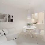 Apartment Luxury White Rome