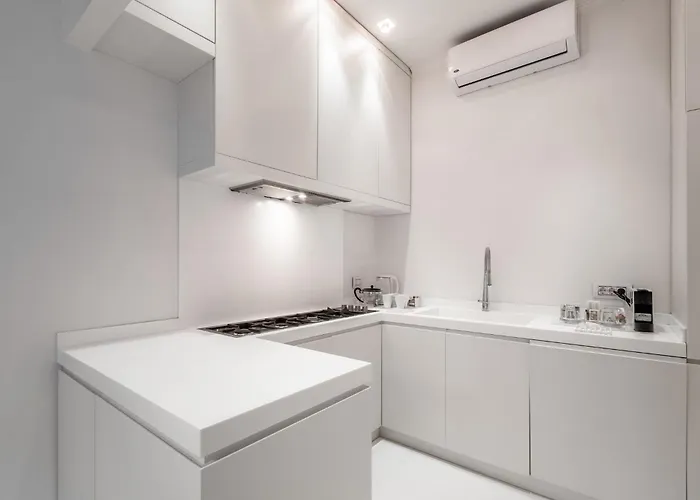 Luxury White * Řím