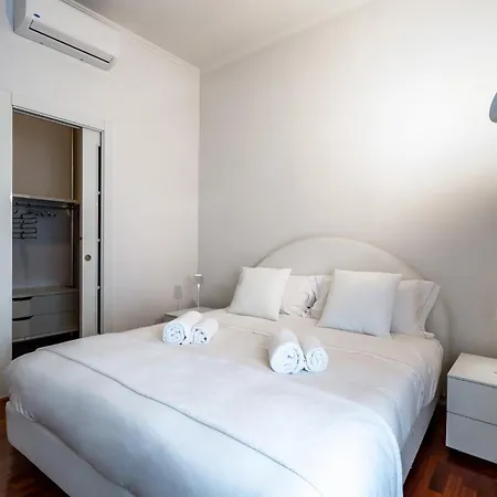Luxury White Rome