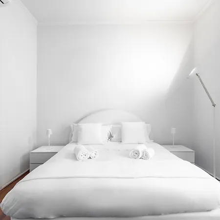 Luxury White Apartment *